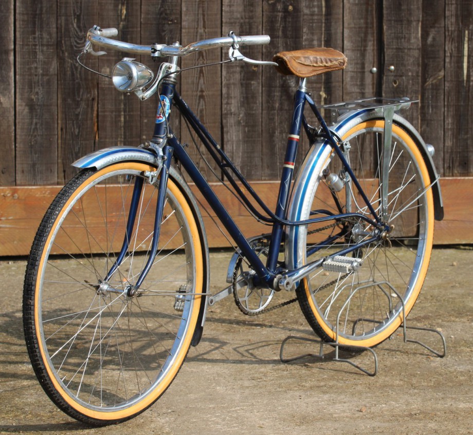 vélo vintage femme années 50